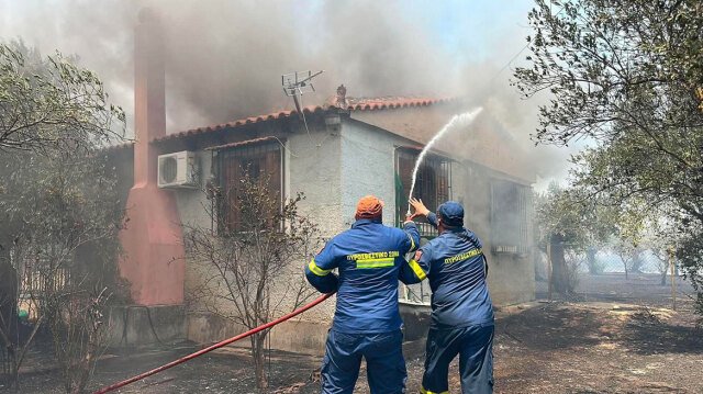 Φωτιές στη Δυτική Αττική: Ξεκινούν σήμερα Δευτέρα 10/8 οι αιτήσεις για τις αποζημιώσεις, στο 100% η κρατική ενίσχυση για επισκευές και ανακατασκευές Φωτιές-στη-Δυτική-Αττική:-Ξεκινούν-σήμερα-Δευτέρα-10/8-οι-αιτήσεις-για-τις-αποζημιώσεις,-στο-100%-η-κρατική-ενίσχυση-για-επισκευές-και-ανακατασκευές