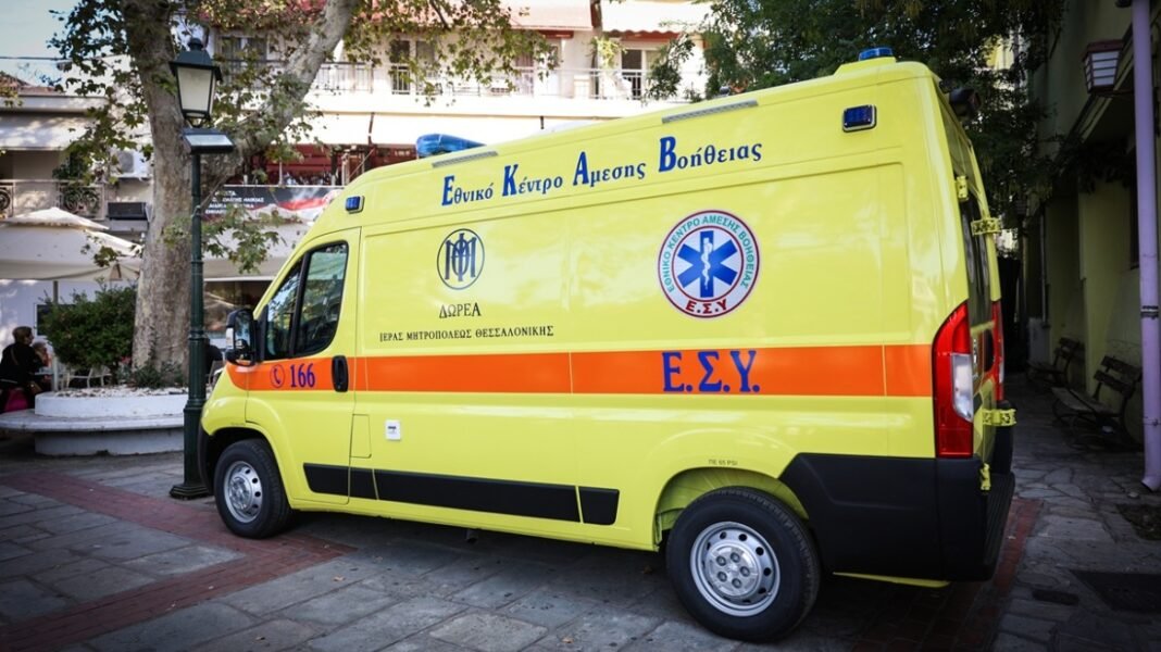 Πάτρα: Παιδί 2,5 ετών έπεσε από μπαλκόνι και σώθηκε γιατί δέντρο ανέκοψε τη πορεία του Πάτρα:-Παιδί-2,5-ετών-έπεσε-από-μπαλκόνι-και-σώθηκε-γιατί-δέντρο-ανέκοψε-τη-πορεία-του