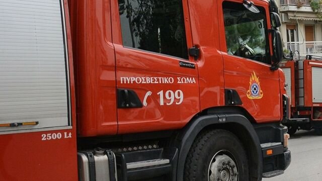 Φωτιά σε γκαράζ πολυκατοικίας στο Ελληνικό Φωτιά-σε-γκαράζ-πολυκατοικίας-στο-Ελληνικό
