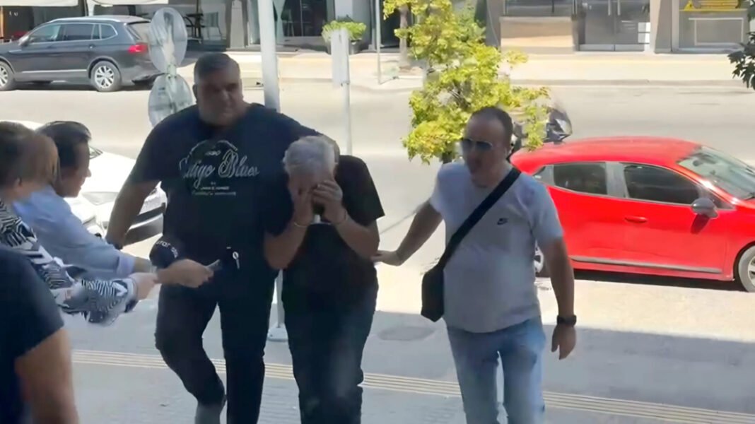 Στα δικαστήρια Θεσσαλονίκης ο 59χρονος πυρομανής: Έβαλε έξι φωτιές στην Σίνδο μέσα σε λίγες ημέρες Στα-δικαστήρια-Θεσσαλονίκης-ο-59χρονος-πυρομανής:-Έβαλε-έξι-φωτιές-στην-Σίνδο-μέσα-σε-λίγες-ημέρες