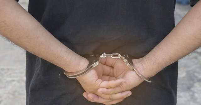 Σύλληψη δύο ατόμων για εγκληματική οργάνωση, κλοπές και απάτες στη Ραφήνα Σύλληψη-δύο-ατόμων-για-εγκληματική-οργάνωση,-κλοπές-και-απάτες-στη-Ραφήνα
