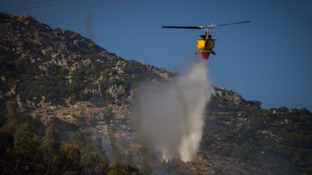 Φωτιά στον Λουτρόπυργο Αττικής, ήχησε το 112 για εκκένωση προς Νέα Πέραμο Φωτιά-στον-Λουτρόπυργο-Αττικής,-ήχησε-το-112-για-εκκένωση-προς-Νέα-Πέραμο