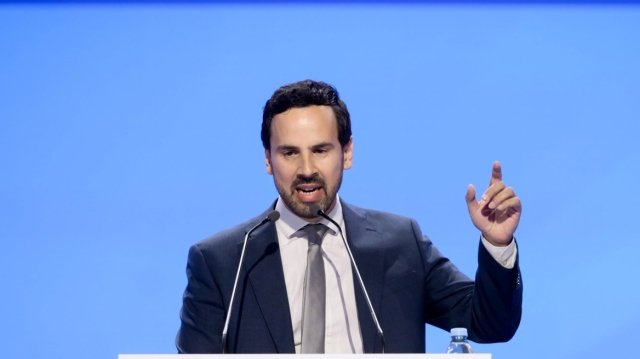 Ρωμανός:-Στα-96-ευρώ/mwh-η-τιμή-του-ρεύματος-στην-Ελλάδα,-από-τις-φθηνότερες-στην-ΕΕ