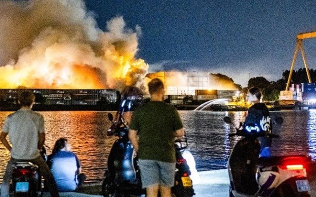 Έκρηξη σε διυλιστήριο στο λιμάνι του Ρότερνταμ – Ένας νεκρός και τραυματίες Έκρηξη-σε-διυλιστήριο-στο-λιμάνι-του-Ρότερνταμ-–-Ένας-νεκρός-και-τραυματίες