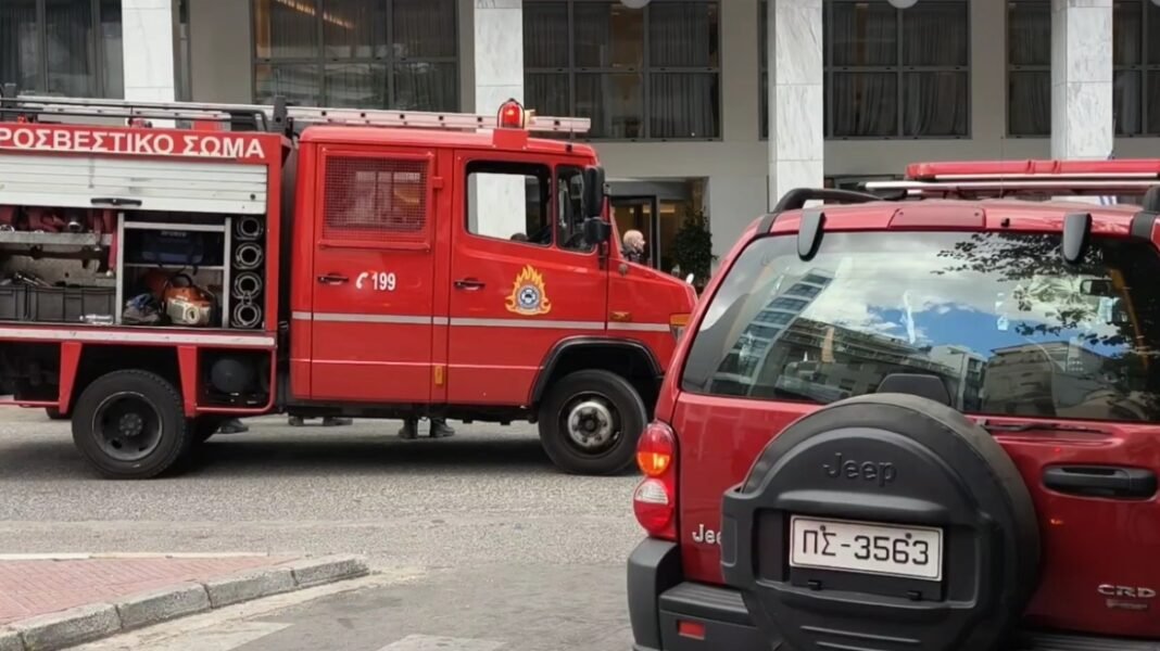 Φωτιά-σε-διαμέρισμα-στην-Άνω-Πόλη-της-Θεσσαλονίκης,-απομακρύνθηκαν-οι-κάτοικοι-του-κτηρίου