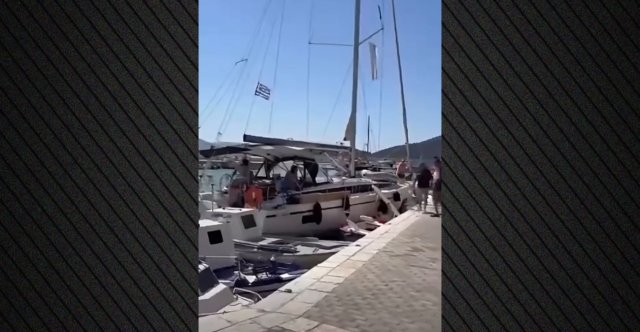 Η στιγμή που το ιστιοφόρο προσκρούει σε ελλιμενισμένα σκάφη στο λιμάνι του Καλάμου στη Λευκάδα, δείτε βίντεο Η-στιγμή-που-το-ιστιοφόρο-προσκρούει-σε-ελλιμενισμένα-σκάφη-στο-λιμάνι-του-Καλάμου-στη-Λευκάδα,-δείτε-βίντεο