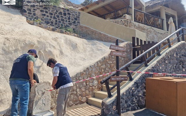 ΑΑΔΕ:-48ωρα-λουκέτα-και-πρόστιμα-σε-εστιατόρια,-mini-market-και-ενοικιαζόμενα-δωμάτια-σε-Σαντορίνη-και-Νάξο
