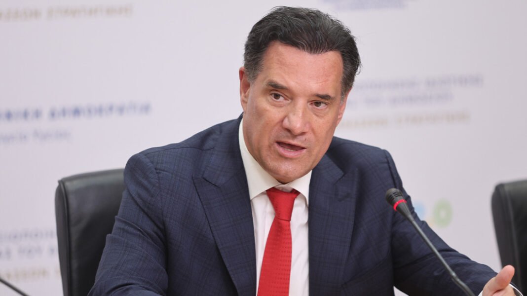 Ο Γεωργιάδης μετά την κόντρα με τον σκιτσογράφο Σταυρόπουλο για την Μανωλίδου, τον ευχαριστεί για την κριτική και διερωτάται αν τα αρχαία ελληνικά είναι «νεκρή γλώσσα» Ο Γεωργιάδης μετά την κόντρα με τον σκιτσογράφο Σταυρόπουλο για την Μανωλίδου, τον ευχαριστεί για την κριτική και διερωτάται αν τα αρχαία ελληνικά είναι «νεκρή γλώσσα»