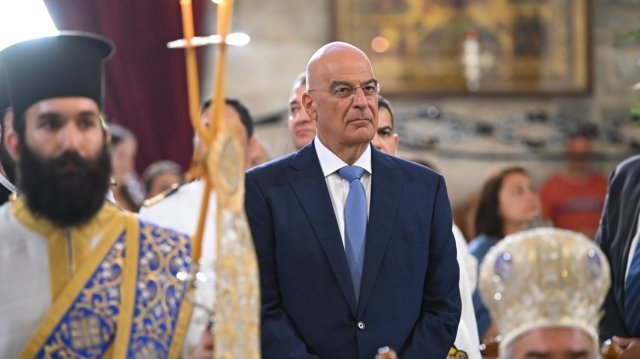 Μήνυμα-Δένδια-από-την-Πάρο:-Οι-κανόνες-του-Διεθνούς-Δικαίου-δεν-είναι-ένα-κείμενο-κενό-περιεχομένου