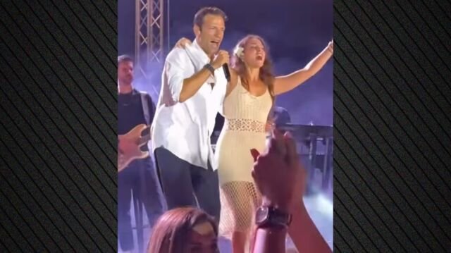 Η Evangelia χόρεψε τις «Καμπάνες» με τον Κωνσταντίνο Αργυρό και ευχήθηκε καλό Δεκαπενταύγουστο, δείτε βίντεο Η-evangelia-χόρεψε-τις-«Καμπάνες»-με-τον-Κωνσταντίνο-Αργυρό-και-ευχήθηκε-καλό-Δεκαπενταύγουστο,-δείτε-βίντεο