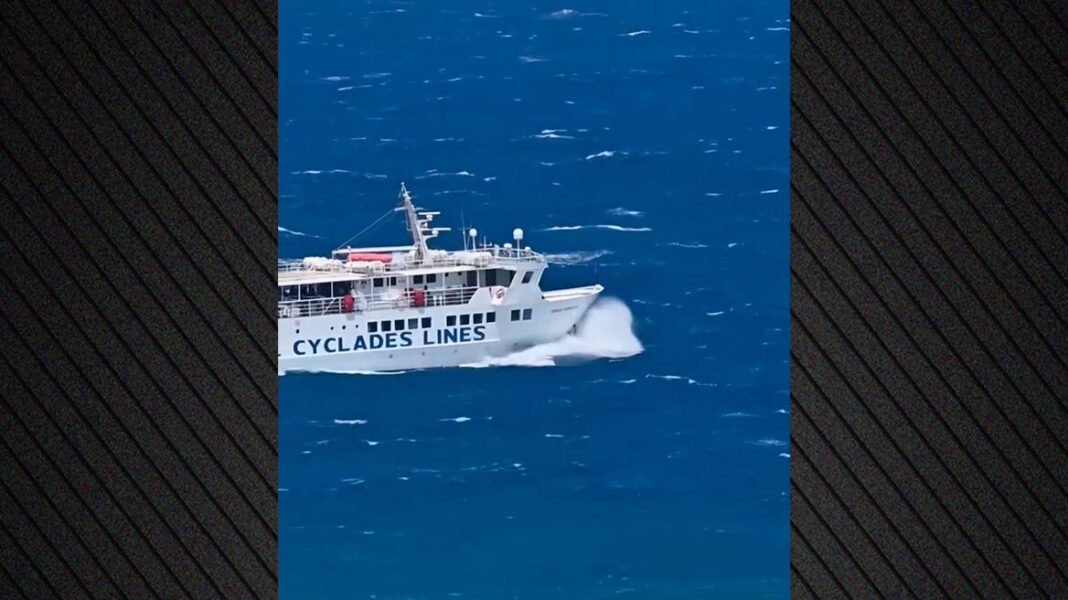 Βίντεο: Η «μάχη» του Σκοπελίτη με τα κύματα στο Αιγαίο Βίντεο:-Η-«μάχη»-του-Σκοπελίτη-με-τα-κύματα-στο-Αιγαίο