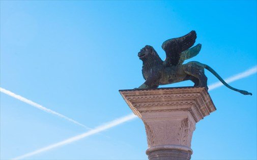 Γιατί-το-Χόλιγουντ-γυρίζει-την-πλάτη-στο-Φεστιβάλ-Κινηματογράφου-της-Βενετίας;