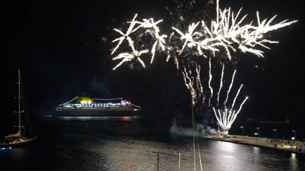Το Blue Star Μύκονος απέδωσε τιμές στη Μεγαλόχαρη της Τήνου, δείτε βίντεο Το-blue-star-Μύκονος-απέδωσε-τιμές-στη-Μεγαλόχαρη-της-Τήνου,-δείτε-βίντεο
