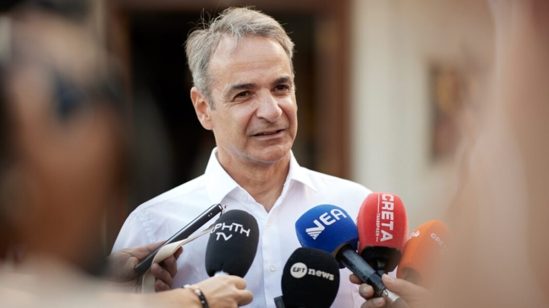 Μητσοτάκης: Ο Στέφανος Μάνος ήταν αντισυμβατικός πολιτικός, με θέσεις που πολλές φορές προπορευόταν της εποχής του
