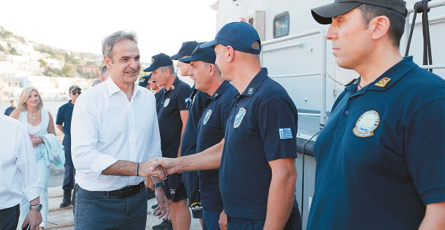 Επανεκκίνηση-μετά-τον-Δεκαπενταύγουστο:-Προεκλογική-παρτίδα-με-4-μέτωπα-για-Μητσοτάκη-και-Νέα-Δημοκρατία