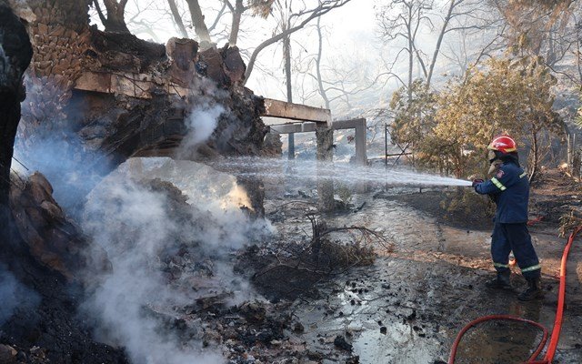 Δήμαρχος Σαλαμίνας στο ΑΠΕ-ΜΠΕ: Η φωτιά ξεκίνησε μέσα στο δάσος – Ζευγάρι τα δύο θύματα Δήμαρχος-Σαλαμίνας-στο-ΑΠΕ-ΜΠΕ:-Η-φωτιά-ξεκίνησε-μέσα-στο-δάσος-–-Ζευγάρι-τα-δύο-θύματα