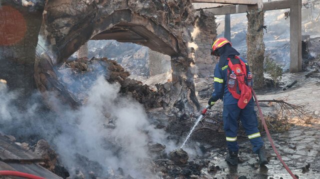 «Το σπίτι σώθηκε, κάηκαν στο ρέμα προσπαθώντας να διαφύγουν» λέει γειτόνισσα του ζευγαριού ηλικιωμένων που βρέθηκε νεκρό στη Σαλαμίνα «Το-σπίτι-σώθηκε,-κάηκαν-στο-ρέμα-προσπαθώντας-να-διαφύγουν»-λέει-γειτόνισσα-του-ζευγαριού-ηλικιωμένων-που-βρέθηκε-νεκρό-στη-Σαλαμίνα