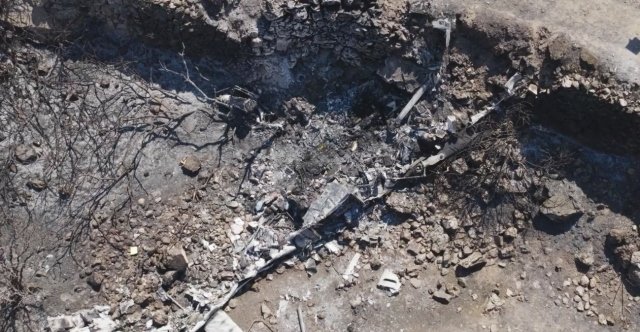 Νέες εικόνες από drone στο σημείο της συντριβής του ελικοπτέρου στη Σίφνο: Το «κουφάρι» του Bell 206 λίγα μέτρα από το ελικοδρόμιο, δείτε βίντεο Νέες-εικόνες-από-drone-στο-σημείο-της-συντριβής-του-ελικοπτέρου-στη-Σίφνο:-Το-«κουφάρι»-του-bell-206-λίγα-μέτρα-από-το-ελικοδρόμιο,-δείτε-βίντεο