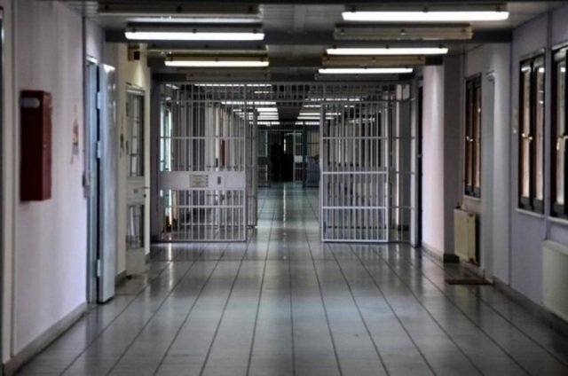 Θεσσαλονίκη: Στο νοσοκομείο τρεις κρατούμενοι μετά από φωτιά στις φυλακές Διαβατών Θεσσαλονίκη:-Στο-νοσοκομείο-τρεις-κρατούμενοι-μετά-από-φωτιά-στις-φυλακές-Διαβατών