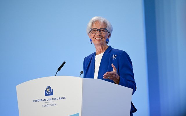Παγκόσμιο Οικονομικό Φόρουμ: “Πολιορκεί” την Λαγκάρντ για την προεδρία Παγκόσμιο-Οικονομικό-Φόρουμ:-“Πολιορκεί”-την-Λαγκάρντ-για-την-προεδρία