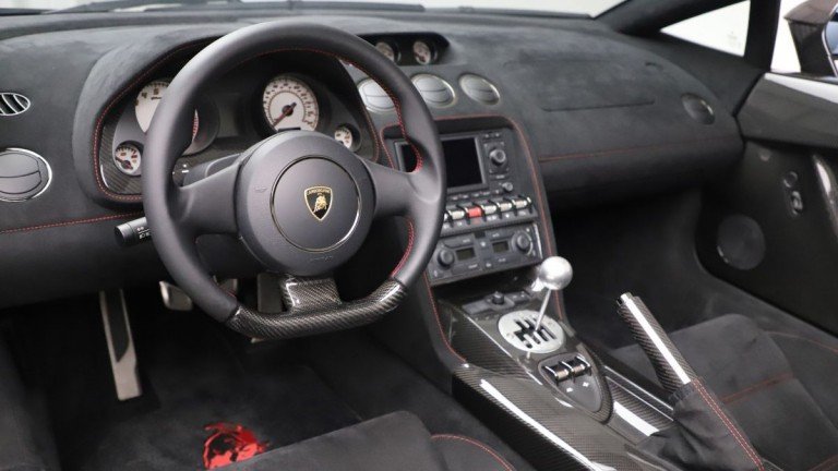 Lamborghini: Οι πελάτες θέλουν τρίτο πεντάλ και λεβιέ — τι λέει η εταιρεία; lamborghini:-Οι-πελάτες-θέλουν-τρίτο-πεντάλ-και-λεβιέ-—-τι-λέει-η-εταιρεία;