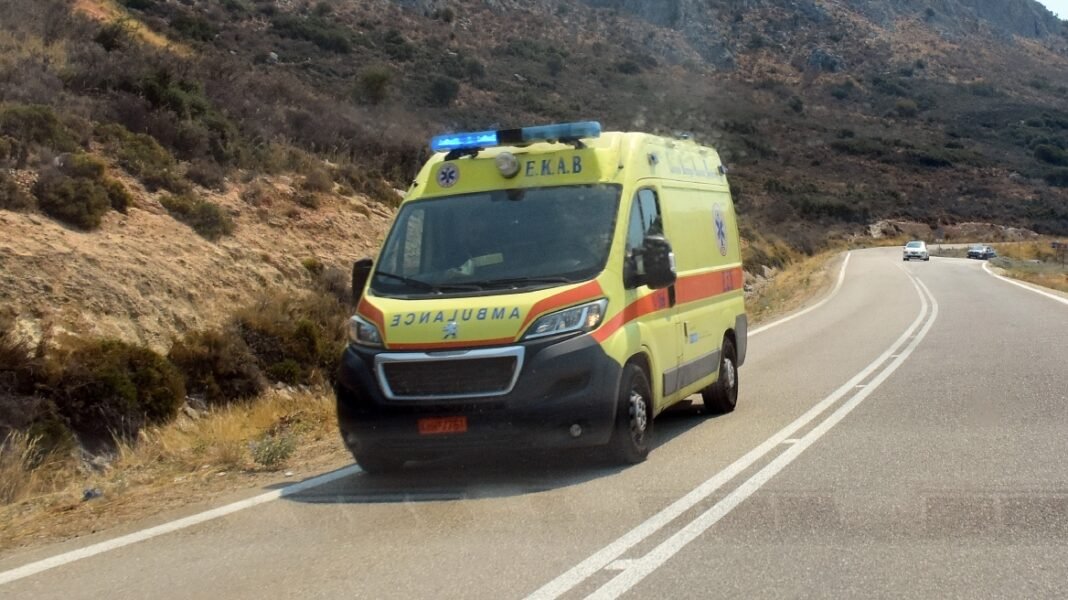 Τζουμέρκα: Πέθανε 86χρονος που έπεσε από τη στέγη του σπιτιού του, ενώ έκανε εργασίες Τζουμέρκα:-Πέθανε-86χρονος-που-έπεσε-από-τη-στέγη-του-σπιτιού-του,-ενώ-έκανε-εργασίες
