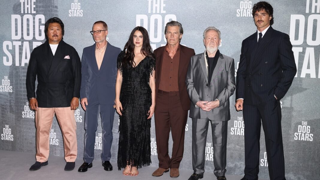 «The Dog Stars»: Λαμπερή πρεμιέρα στο Λονδίνο με την Margaret Qualley, τον Jacob Elordi και τον Ridley Scott (photos/videos) «the-dog-stars»:-Λαμπερή-πρεμιέρα-στο-Λονδίνο-με-την-margaret-qualley,-τον-jacob-elordi-και-τον-ridley-scott-(photos/videos)