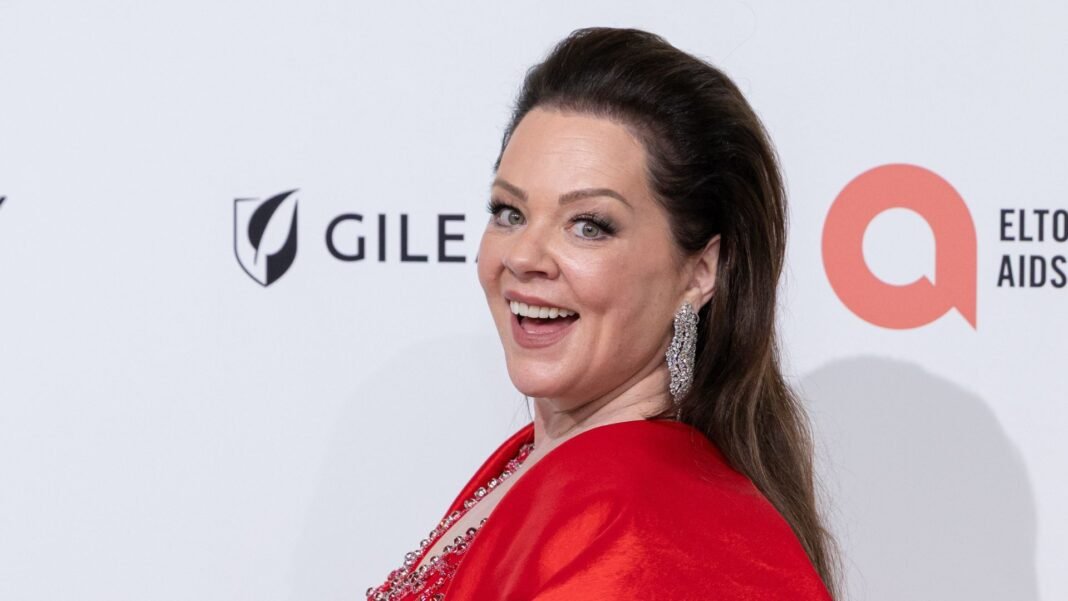 «Margie Claus»: Η νέα χριστουγεννιάτικη περιπέτεια της Melissa McCarthy έρχεται τον Νοέμβριο με εντυπωσιακό καστ «margie-claus»:-Η-νέα-χριστουγεννιάτικη-περιπέτεια-της-melissa-mccarthy-έρχεται-τον-Νοέμβριο-με-εντυπωσιακό-καστ