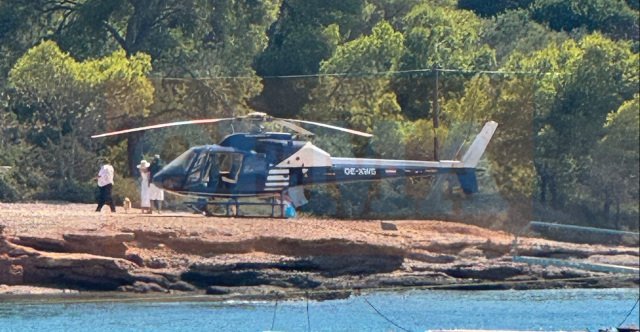 Μυστήριο με το ελικόπτερο στις Σπέτσες: Ο Γερμανός πιλότος είπε ότι δεν προσγειώθηκε στο ελικοδρόμιο για ένα μηχανάκι και ο Δήμας… ερευνά ακόμη το περιστατικό Μυστήριο-με-το-ελικόπτερο-στις-Σπέτσες:-Ο-Γερμανός-πιλότος-είπε-ότι-δεν-προσγειώθηκε-στο-ελικοδρόμιο-για-ένα-μηχανάκι-και-ο-Δήμας…-ερευνά-ακόμη-το-περιστατικό