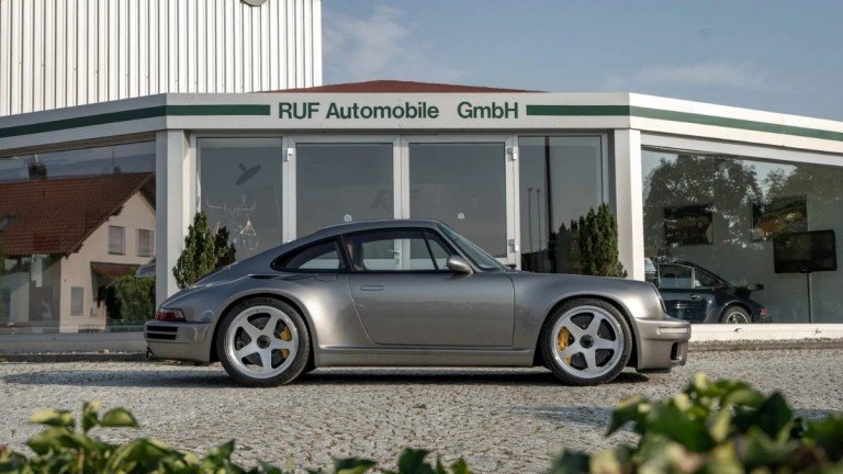 Θυμίζει Porsche, αλλά δεν είναι! Θυμίζει-porsche,-αλλά-δεν-είναι!