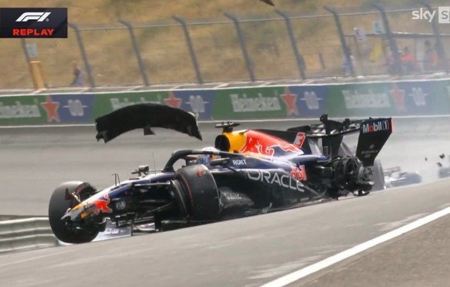 Formula 1: Ο Φερστάπεν προσέκρουσε στον τοίχο, προσωρινή διακοπή στο γκραν πρι της Ολλανδίας formula-1:-Ο-Φερστάπεν-προσέκρουσε-στον-τοίχο,-προσωρινή-διακοπή-στο-γκραν-πρι-της-Ολλανδίας