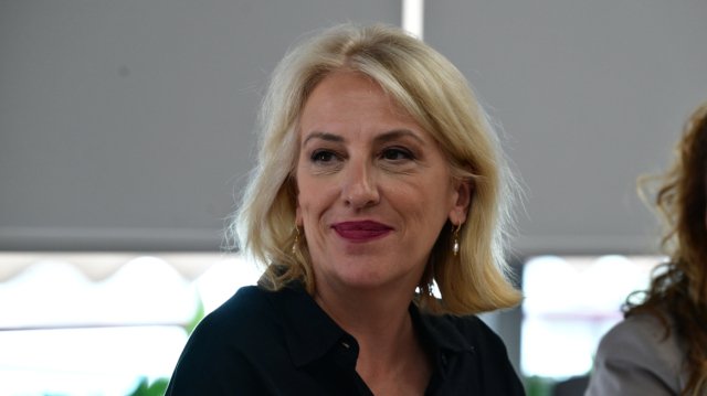 Η ανάρτηση της Ρένας Δούρου για την εμμηνόπαυση: Ε, ρε τι έχω να ακούσω, από φίλους και «φίλους» για την… εμμηνοπαυσιακή πρόεδρο Η-ανάρτηση-της-Ρένας-Δούρου-για-την-εμμηνόπαυση:-Ε,-ρε-τι-έχω-να-ακούσω,-από-φίλους-και-«φίλους»-για-την…-εμμηνοπαυσιακή-πρόεδρο