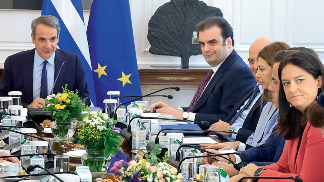 Μέτρα ανάκτησης της «χαμένης ψήφου» για ελεύθερους επαγγελματίες, αγρότες, συνταξιούχους, ιδιωτικούς υπαλλήλους στη ΔΕΘ Μέτρα ανάκτησης της «χαμένης ψήφου» για ελεύθερους επαγγελματίες, αγρότες, συνταξιούχους, ιδιωτικούς υπαλλήλους στη ΔΕΘ