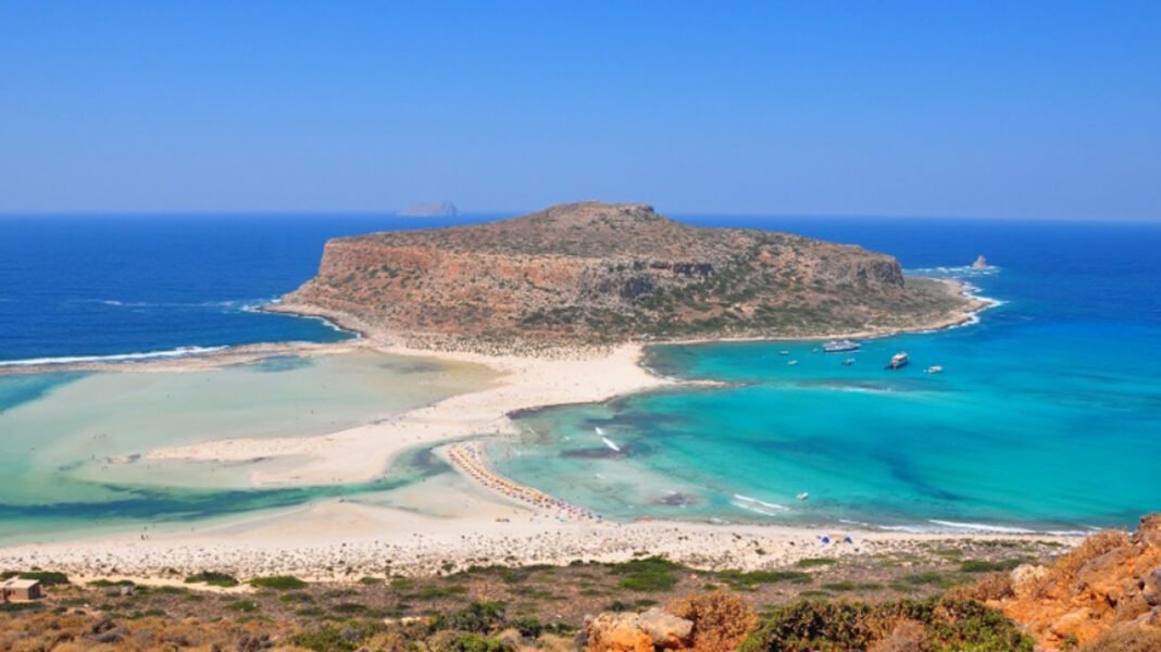 Η παραλία του Ελαφονησίου στα Χανιά στις καλύτερες του κόσμου Η-παραλία-του-Ελαφονησίου-στα-Χανιά-στις-καλύτερες-του-κόσμου