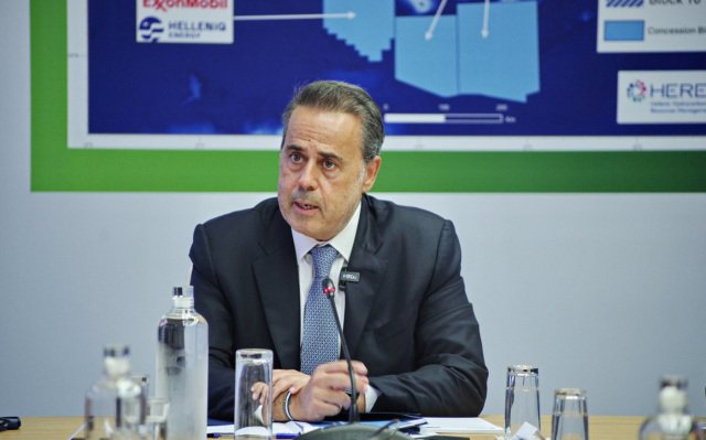 Παπασταύρου: «Βάζουμε κανόνες στην ανάπτυξη με το νέο ειδικό χωροταξικό για τις ΑΠΕ» Παπασταύρου:-«Βάζουμε-κανόνες-στην-ανάπτυξη-με-το-νέο-ειδικό-χωροταξικό-για-τις-ΑΠΕ»
