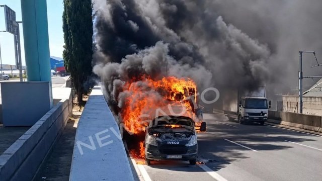Ρεκόρ πυρκαγιών στους δρόμους: Γιατί λαμπαδιάζουν τα αυτοκίνητα της Ελλάδας Ρεκόρ-πυρκαγιών-στους-δρόμους:-Γιατί-λαμπαδιάζουν-τα-αυτοκίνητα-της-Ελλάδας