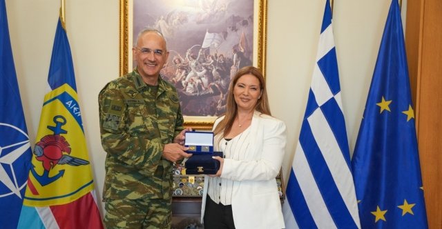 Η Ισραηλινή πρέσβης συναντήθηκε με τον αρχηγό ΓΕΕΘΑ: «Η Ελλάδα είναι πραγματικός φίλος και στρατηγικός σύμμαχος του Ισραήλ» Η-Ισραηλινή-πρέσβης-συναντήθηκε-με-τον-αρχηγό-ΓΕΕΘΑ:-«Η-Ελλάδα-είναι-πραγματικός-φίλος-και-στρατηγικός-σύμμαχος-του-Ισραήλ»