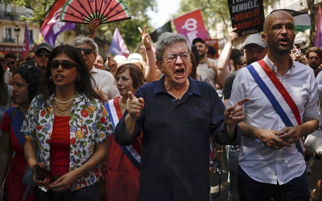 Γαλλία: “Διαγραφή” του κρατικού χρέους που διακρατεί η κεντρική τράπεζα προτείνει ο αριστερός προεδρικός υποψήφιος Μελανσόν – Έντονες αντιδράσεις Γαλλία:-“Διαγραφή”-του-κρατικού-χρέους-που-διακρατεί-η-κεντρική-τράπεζα-προτείνει-ο-αριστερός-προεδρικός-υποψήφιος-Μελανσόν-–-Έντονες-αντιδράσεις