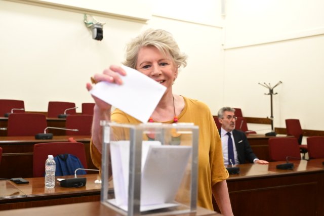 Ακρίτα: Δεν με ψηφίζει η ΝΔ για αντιπρόεδρο της Βουλής, αισθάνομαι δικαιωμένη για το παράσημο Ακρίτα:-Δεν-με-ψηφίζει-η-ΝΔ-για-αντιπρόεδρο-της-Βουλής,-αισθάνομαι-δικαιωμένη-για-το-παράσημο