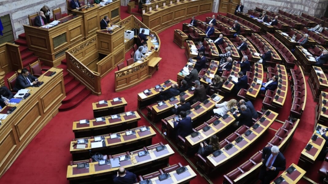 Αύριο στην ολομέλεια της Βουλής το ν/σ για τα επαγγελματικά ταμεία, ποια οφέλη προβλέπει για επιχειρήσεις και εργαζόμενους Αύριο στην ολομέλεια της Βουλής το ν/σ για τα επαγγελματικά ταμεία, ποια οφέλη προβλέπει για επιχειρήσεις και εργαζόμενους