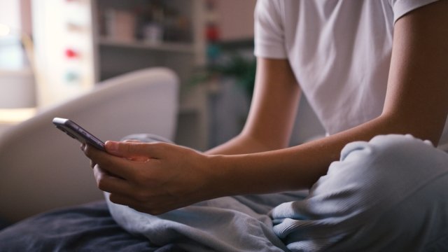 Στο εδώλιο 27χρονος για γυμνές φωτογραφίες 13χρονης μέσω Instagram Στο-εδώλιο-27χρονος-για-γυμνές-φωτογραφίες-13χρονης-μέσω-instagram