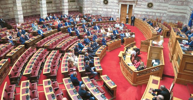 ΠΑΣΟΚ:-Καταθέτει-πρόταση-νόμου-στη-Βουλή-για-τα-κόκκινα-δάνεια