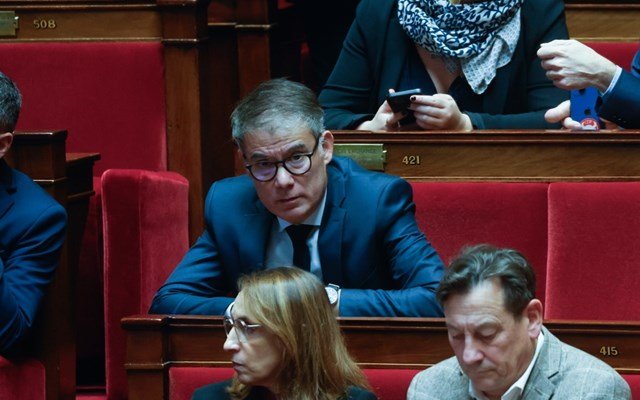 Γαλλία: “Δύσκολο έως απίθανο” οι Σοσιαλιστές να στηρίξουν ξανά την κεντροδεξιά κυβέρνηση Λεκορνί για τον Προϋπολογισμό του 2027 Γαλλία:-“Δύσκολο-έως-απίθανο”-οι-Σοσιαλιστές-να-στηρίξουν-ξανά-την-κεντροδεξιά-κυβέρνηση-Λεκορνί-για-τον-Προϋπολογισμό-του-2027