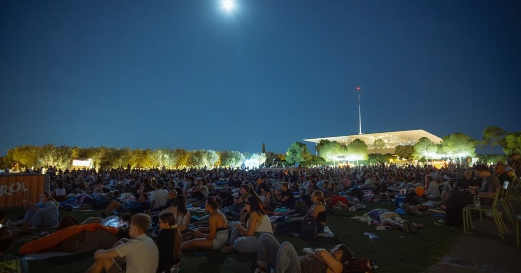 Απόψε-πάμε-στο-Νιάρχος-για-full-moon-film-marathon-με-ταινίες-του-Κιούμπρικ