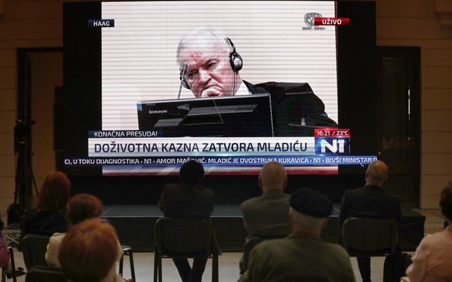 Ράτκο Μλάντιτς, ο σφαγέας της Σρεμπρένιτσα Ράτκο-Μλάντιτς,-ο-σφαγέας-της-Σρεμπρένιτσα