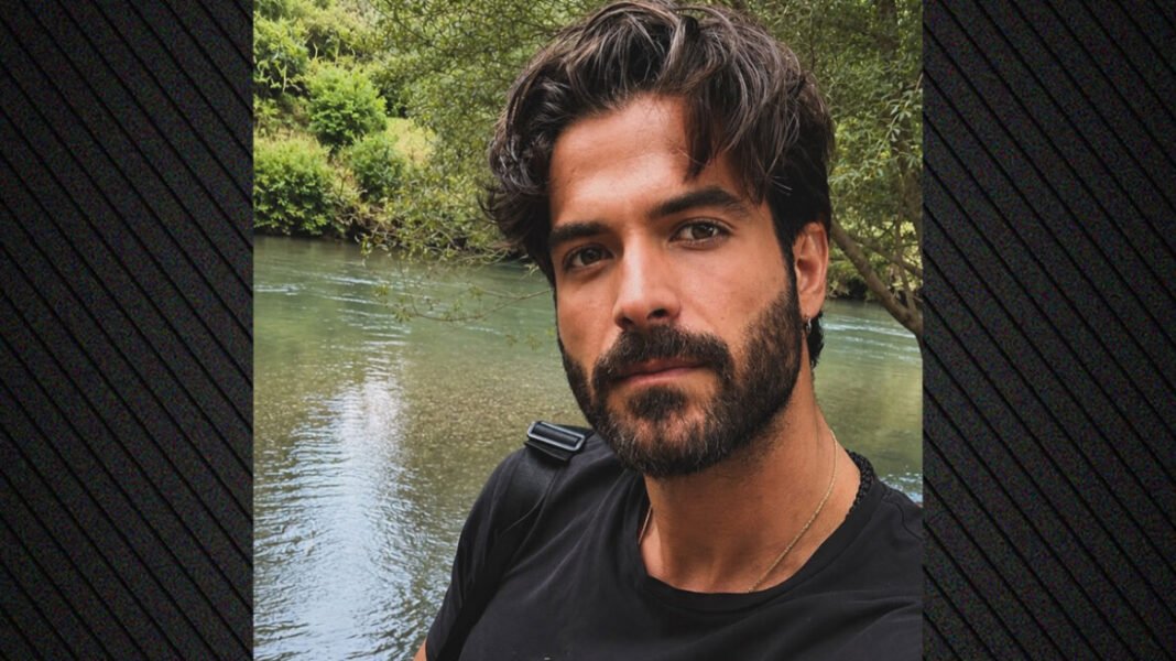 Συνελήφθη ο Άρης Μουγκοπέτρος οδηγούσε υπό την επήρεια αλκοόλ στο κέντρο της Αθήνας Συνελήφθη-ο-Άρης-Μουγκοπέτρος-οδηγούσε-υπό-την-επήρεια-αλκοόλ-στο-κέντρο-της-Αθήνας