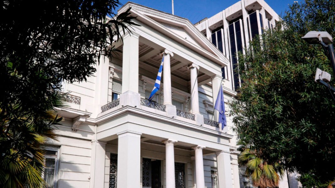 Η Αθήνα απαντά στην Άγκυρα: Ανυπόστατοι και χωρίς νομικό έρεισμα οι ισχυρισμοί για το Αιγαίο Η Αθήνα απαντά στην Άγκυρα: Ανυπόστατοι και χωρίς νομικό έρεισμα οι ισχυρισμοί για το Αιγαίο
