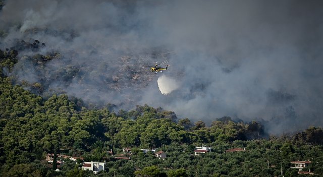 Δύο πυρκαγιές σε Γρεβενά και Χαλκιδική, στη μάχη και τρία ελικόπτερα Δύο-πυρκαγιές-σε-Γρεβενά-και-Χαλκιδική,-στη-μάχη-και-τρία-ελικόπτερα
