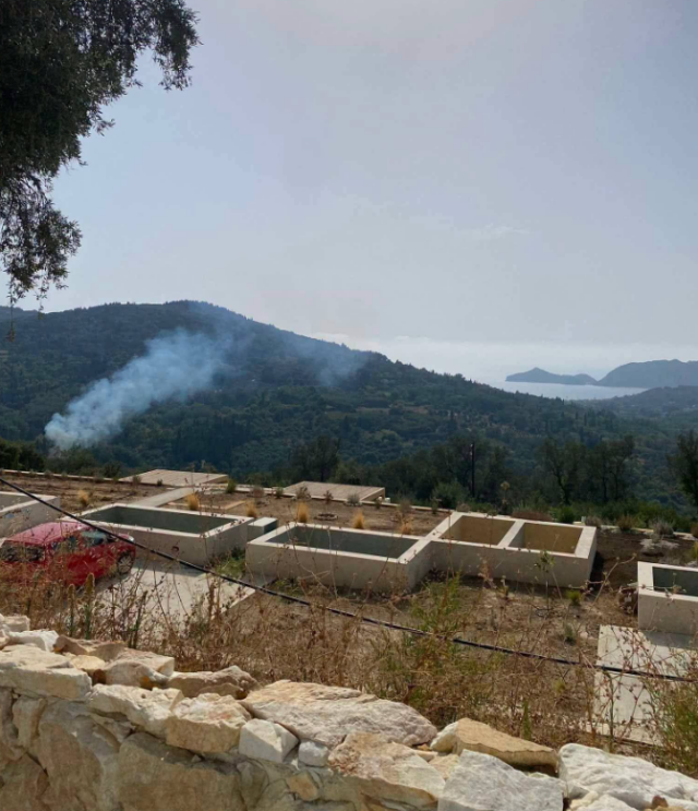 Φωτιά τώρα σε δάσος στον Άγιο Γεώργιο Κέρκυρας, σηκώθηκαν 6 αεροσκάφη Φωτιά-τώρα-σε-δάσος-στον-Άγιο-Γεώργιο-Κέρκυρας,-σηκώθηκαν-6-αεροσκάφη