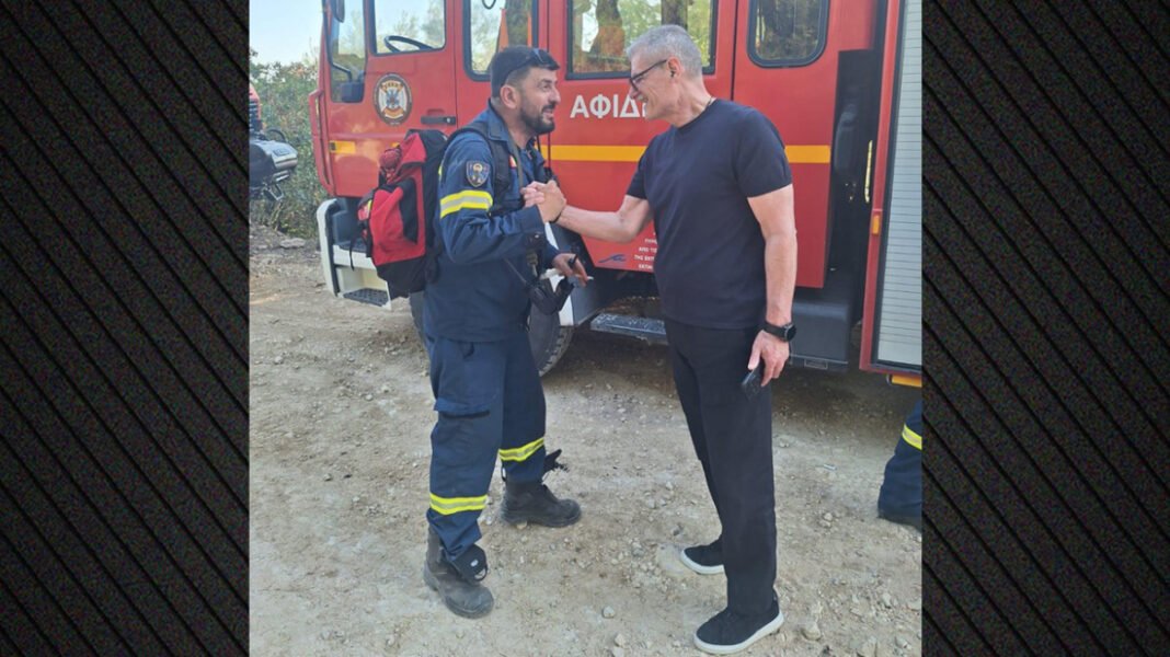 Στο πύρινο μέτωπο του Ωρωπού ο Τουρνάς, συνομίλησε με τους πυροσβέστες που επιχειρούσαν, δείτε φωτογραφίες Στο-πύρινο-μέτωπο-του-Ωρωπού-ο-Τουρνάς,-συνομίλησε-με-τους-πυροσβέστες-που-επιχειρούσαν,-δείτε-φωτογραφίες